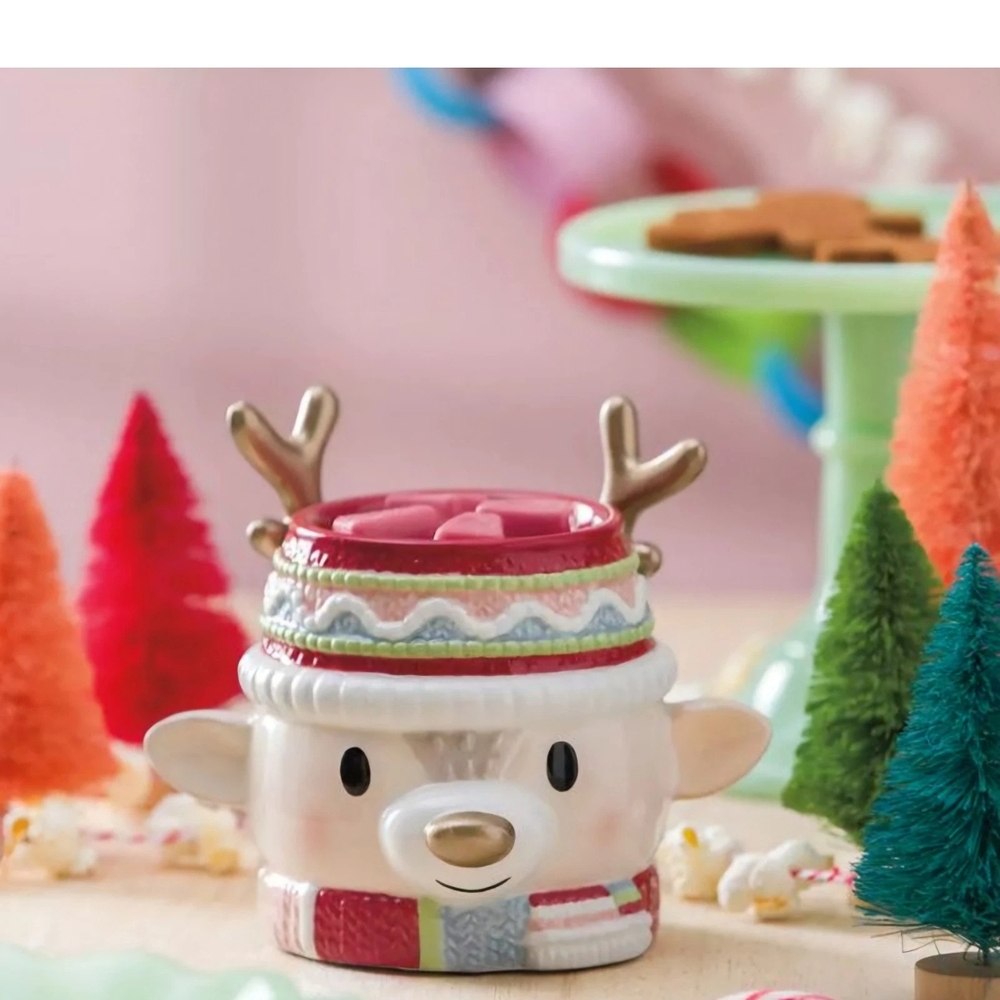 NIB Scentsy Retro Reindeer Wax Warmer Christmas 2023 Holiday Collection + Wax